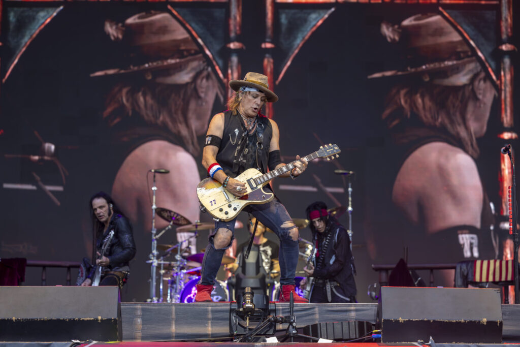 Alice Cooper_AKA_Johnsen054